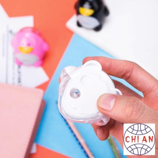 Gọt bút chì Deli - hình chim cánh cụt, 2 lỗ - Đen, Xanh, Trắng, Hồng - 1 cái E0563 [Văn phòng phẩm Deli]