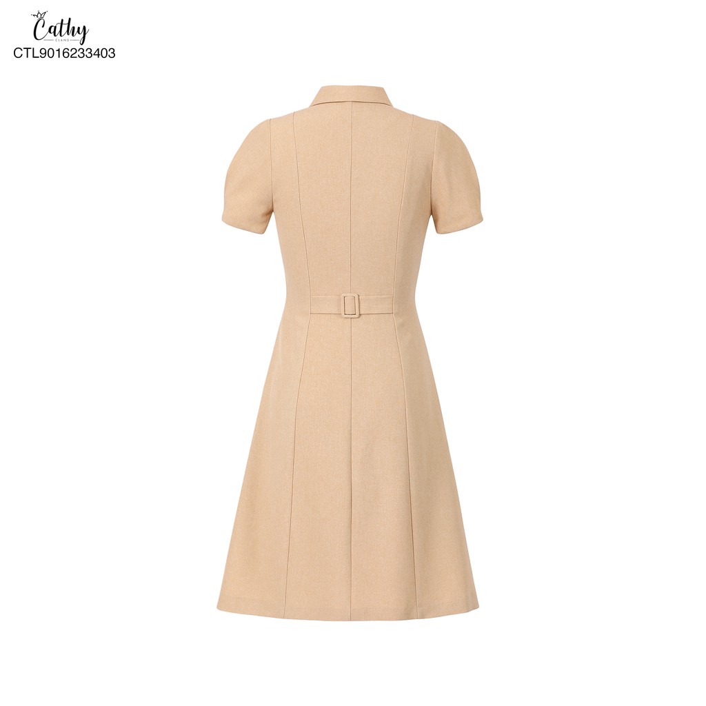 Đầm cổ vest Cathy Clans 2 nút đá màu beige | BigBuy360 - bigbuy360.vn