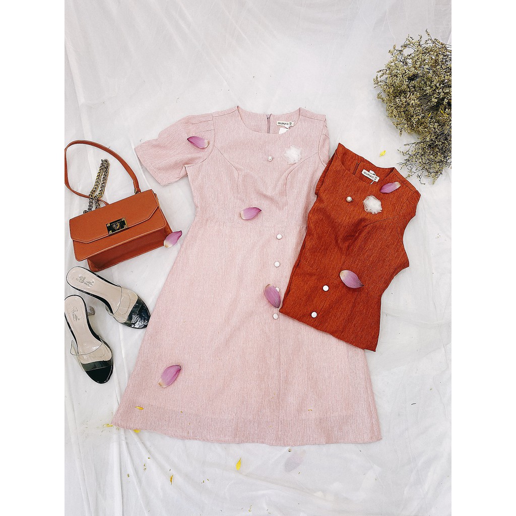 Đầm xòe nữ rã cúp cơ bản nhiều màu GUMAC đính kèm hoa cài DB543 | BigBuy360 - bigbuy360.vn