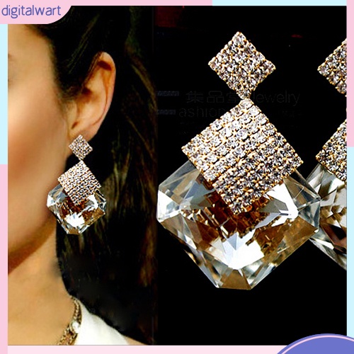 Bông tai dạng vuông đính đá độc đáo