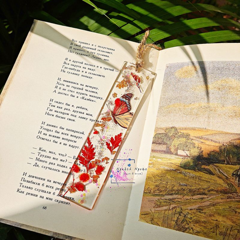 Resin bookmark / thẻ đánh dấu sách trang trí hoa cỏ khô trong suốt