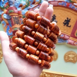 VÒNG GỖ NU HUYẾT LONG ĐÔT TRÚC