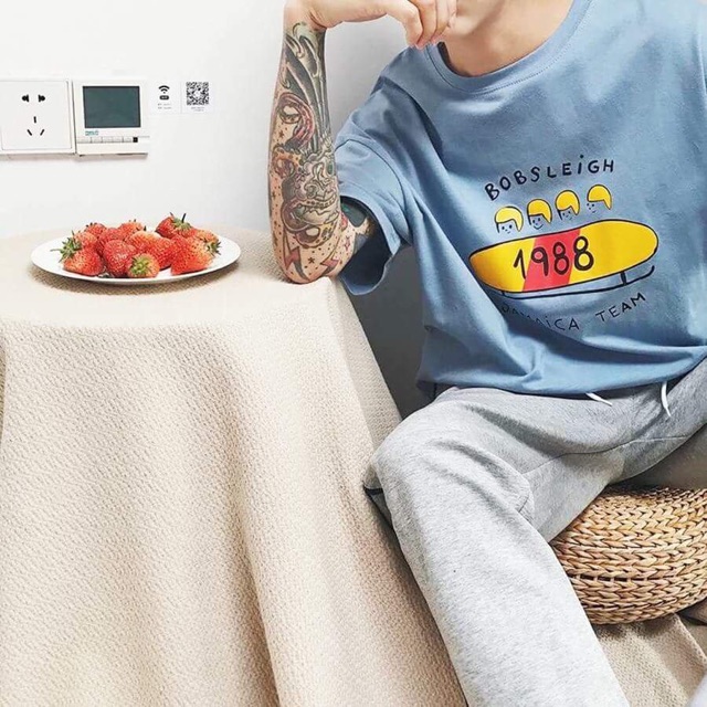 Áo thun unisex tay lỡ