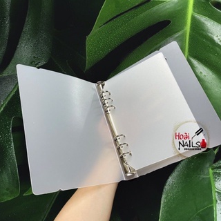 album trưng bày mẫu móng nhựa cứng