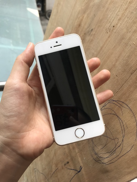 Điện thoại iphone 5s 16gb.Máy quốc tế.Nguyên zin100%.New98%