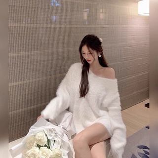 Áo len lông mịn cổ V dáng váy