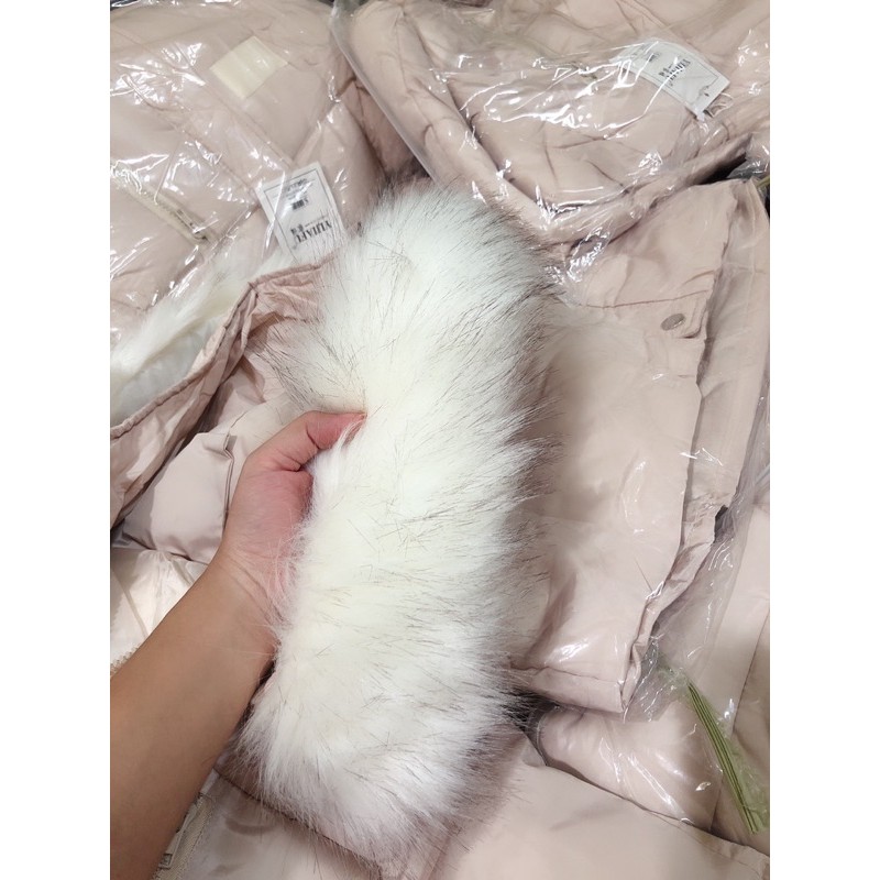 Áo khoác cổ lông