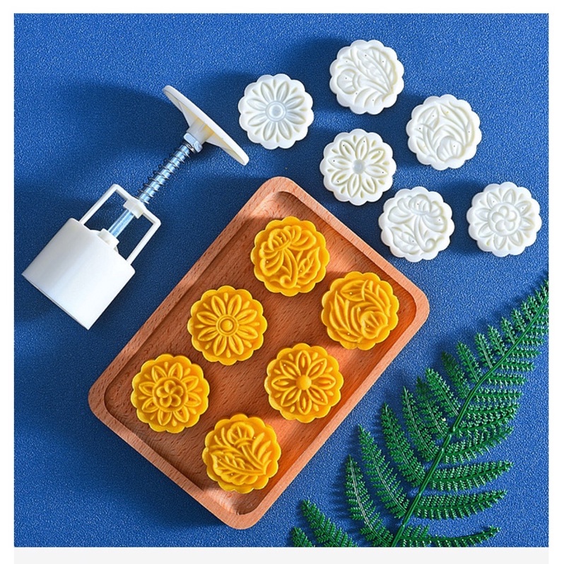 [Hàng mới về] Khuôn trung thu lò xo 6 mặt hoa 50g