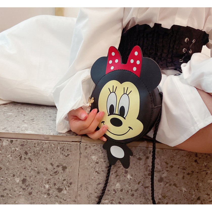 Túi đeo chéo bé gái Mickey Minnie nơ đỏ cho bé cực kì đáng yêu