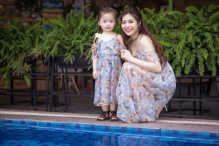 Set maxi mẹ và bé gái