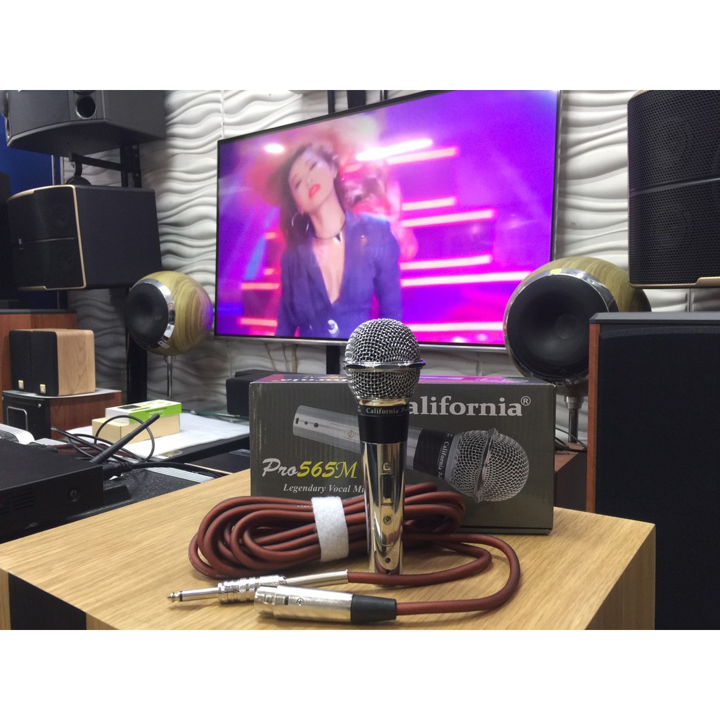 Micro Karaoke có dây California Pro 565M, xuất xứ Hàn Quốc