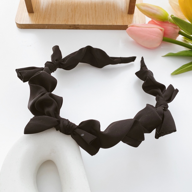 Cài tóc vải lụa satin màu sắc nổi bật mang không dễ bị trượt khi rửa mặt