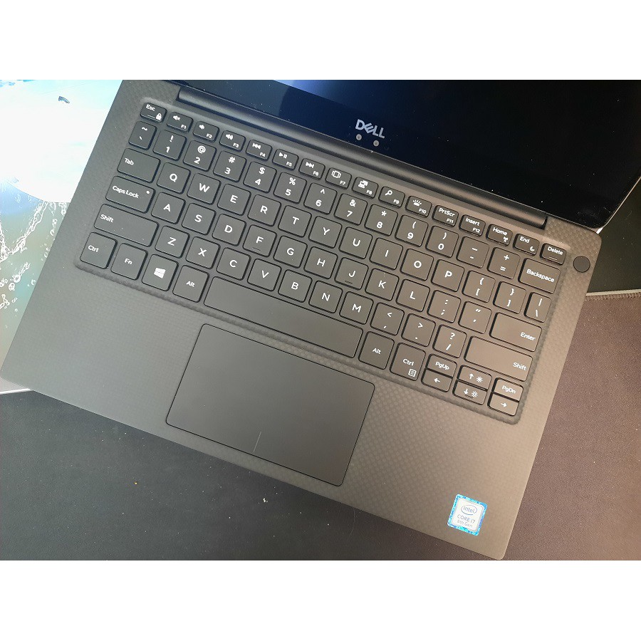 Laptop Dell XPS 13 9370 i7 - 8550u / Ram 8GB / SSD 256GB / Màn 13.3 inch FHD IPS / Phím led / Vân tay