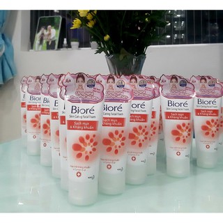 Sửa rửa mặt Biore sạch mụn & kháng khuẩn