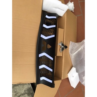 Mặt calang có led cho mitsubishi triton 2015-2019
