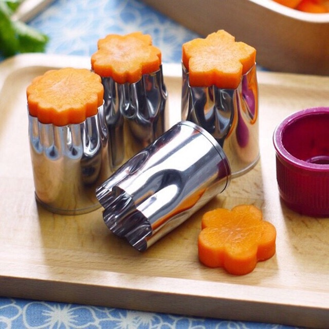 Bộ khuôn tạo hình bánh quy, rau củ 8 món nhiều hình