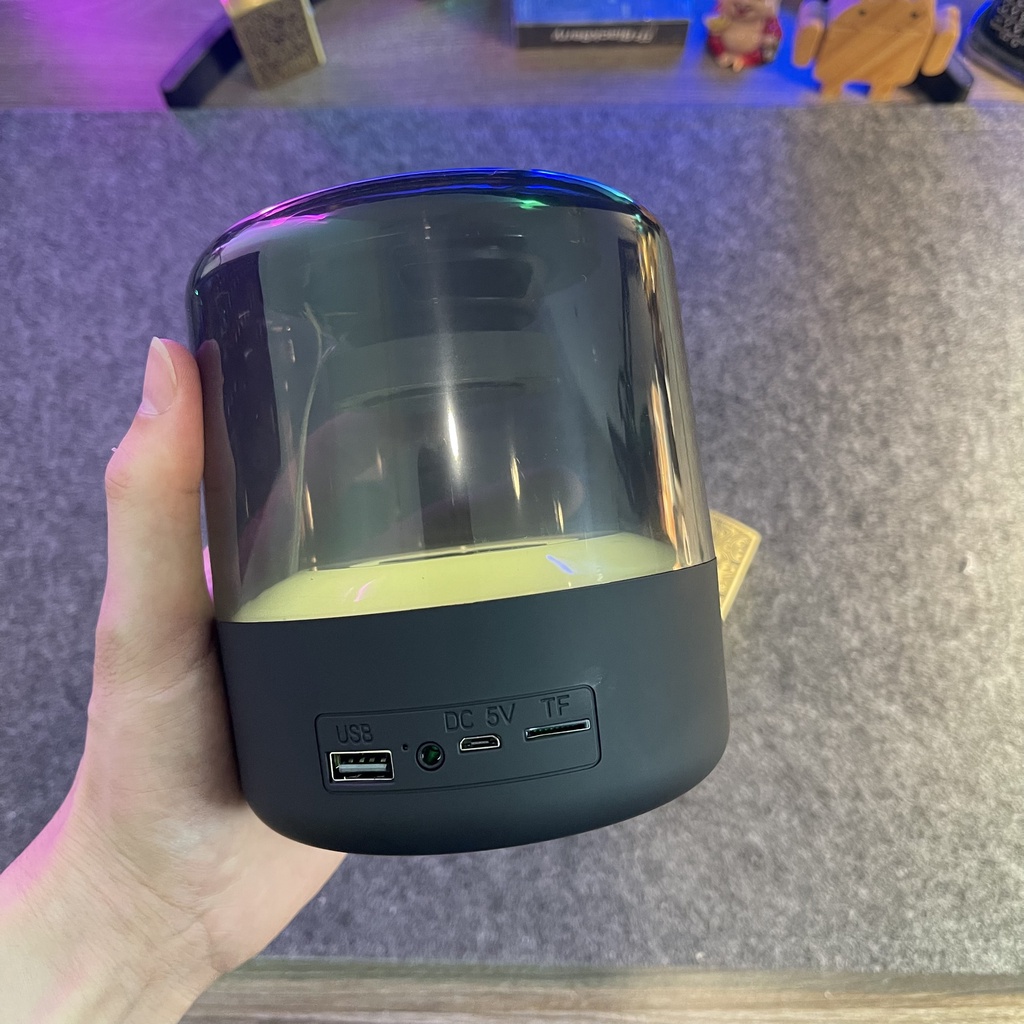 Loa Bluetooth Mini Tích Hợp Đèn Led,Loa Mini Tích Hợp Đèn Led,Âm Thanh Cực Đỉnh,Bass Siêu Hay - Bảo hành 3 tháng