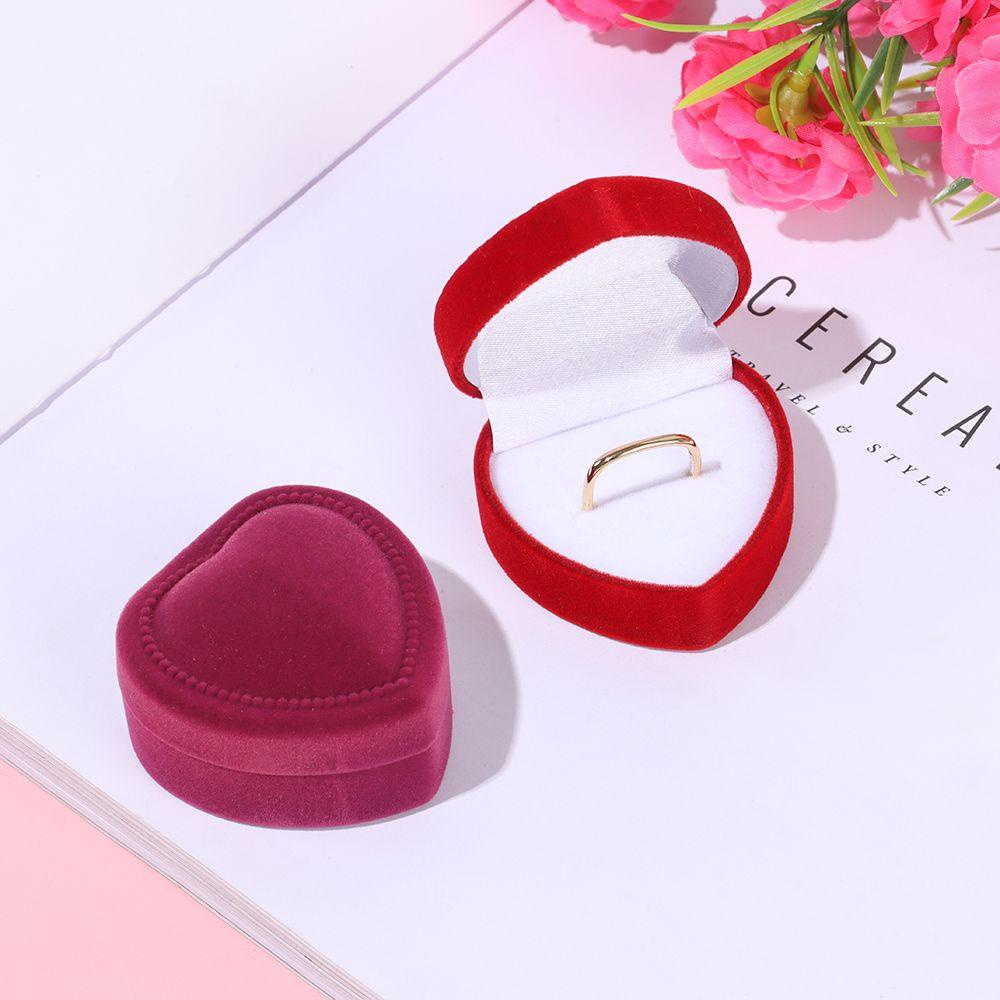 Hộp Đựng Nhẫn Hình Trái Tim Cho Cặp Đôi