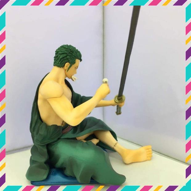 Mô hình Zoro One Piece - Zoro Ngồi Lau KIếm - Hàng Cao Cấp - Cao 17cm - Tượng Figure