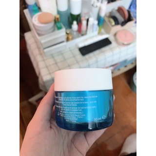 Mỹ phẩm kem dưỡng neu