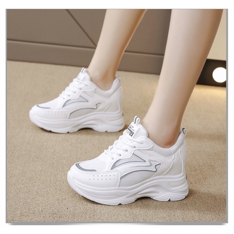 Giầy thể thao nâng đế bằng 8 p phối lưới siêu hịn hót!!!lưu ý phom nhỏ quý khách đặt tăng lên 1 sai nha