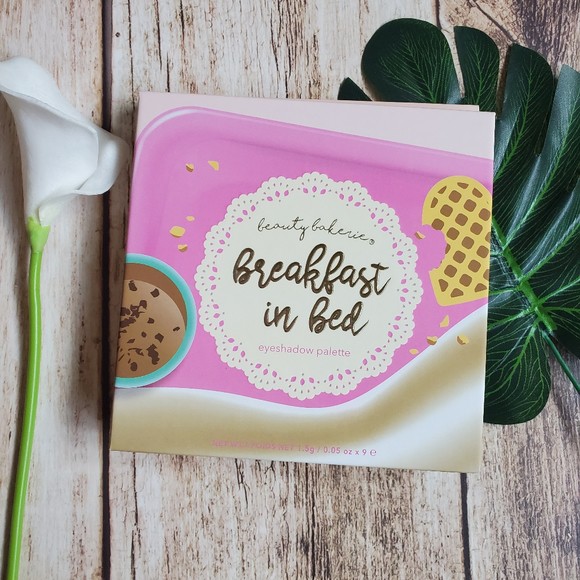 Bảng mắt Beauty Bakerie BREAKFAST IN BED EYESHADOW PALETTE