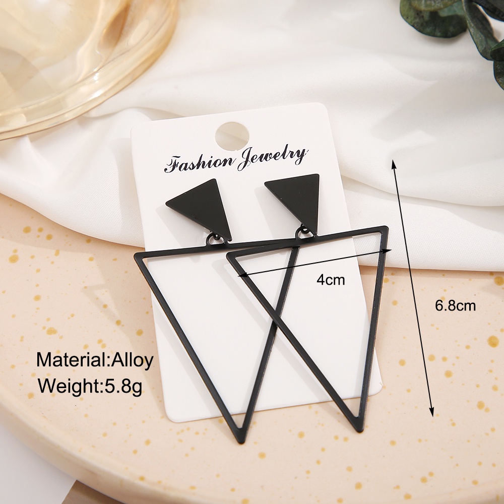 Khuyên Tai Hình Tam Giác Màu Đen Đơn Giản Thời Trang Cho Nữ