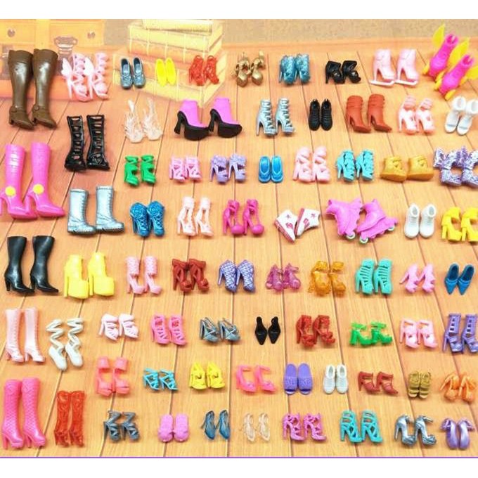 Set 5 Đôi Giày Mini Bằng Nhựa Cho Búp Bê Barbie (Giao mẫu ngẫu nhiên)