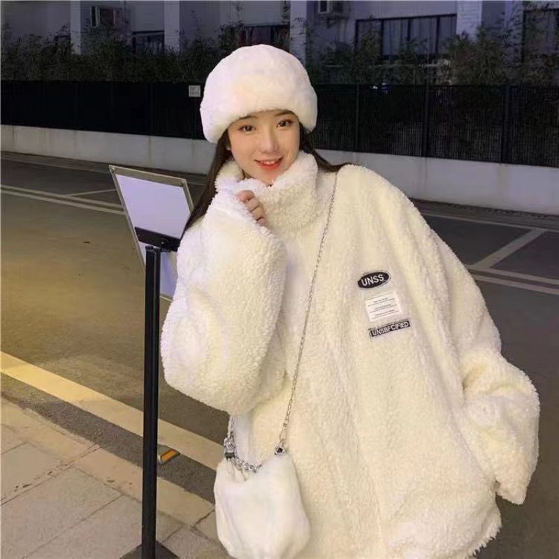 Áo khoác lông cừu form rộng