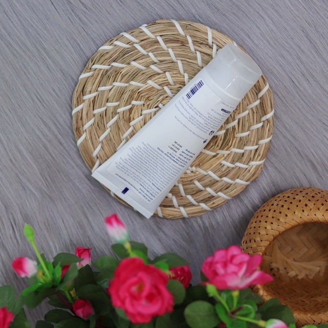 Kem Tẩy Tế Bào Chết Nutricentials Brighter Day Exfoliant Scrub