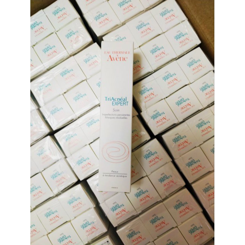 Kem dưỡng AVENE TRIACNEAL ECXPERT SOIN EMULSION