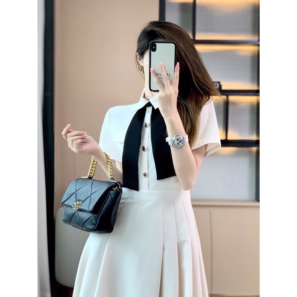 Đầm công sở xếp ly phối nơ sang chảnh - May dress | BigBuy360 - bigbuy360.vn