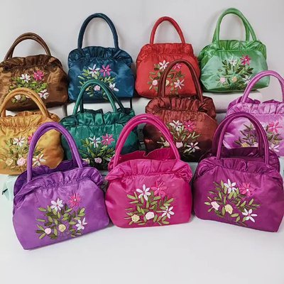 Túi Xách Tay  Lụa Thêu Hoa Phong Cách Cổ Điển 2N017-2 Ngân shop