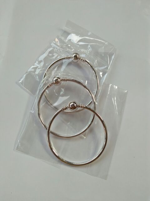 Vòng trơn không charm đủ loại | BigBuy360 - bigbuy360.vn