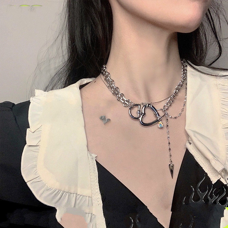 Vòng Cổ Gắn Mặt Trái Tim Độc Đáo Phong Cách Retro