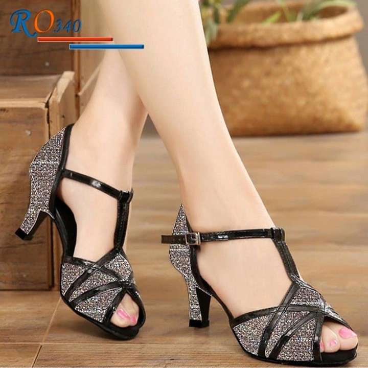 Giày sandal cao gót nữ 5 phân hàng hiệu rosata giày nhảy màu xám ro340