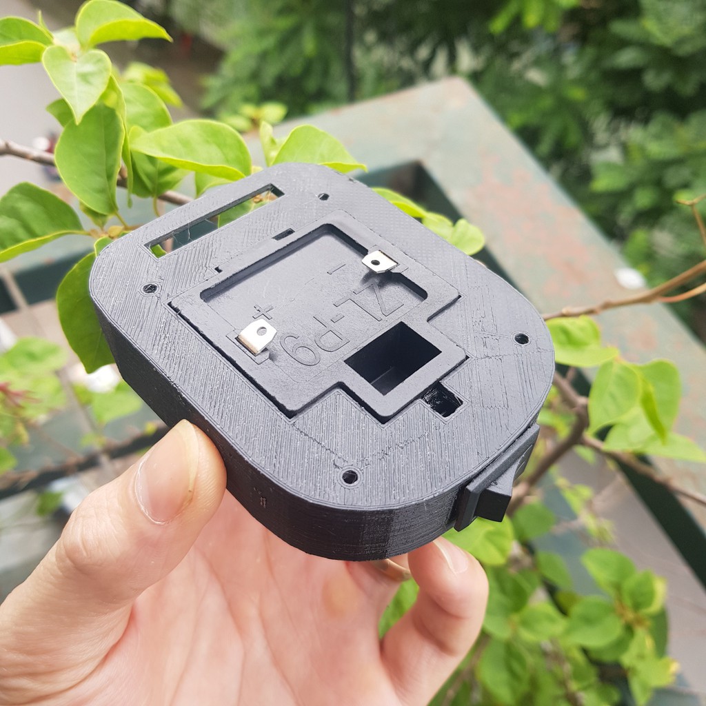 Đế chuyển pin Makita có công tắc đế pin makita chân gài