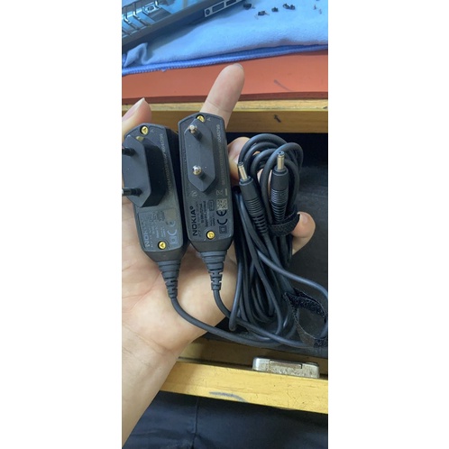 Sạc nokia đầu lớn loại zin Dùng cho máy  8800,1110,2610