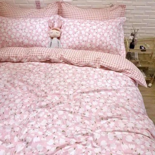 Bộ chăn ga cotton poly nhập (mẫu hoa trắng ga kẻ Hồng )