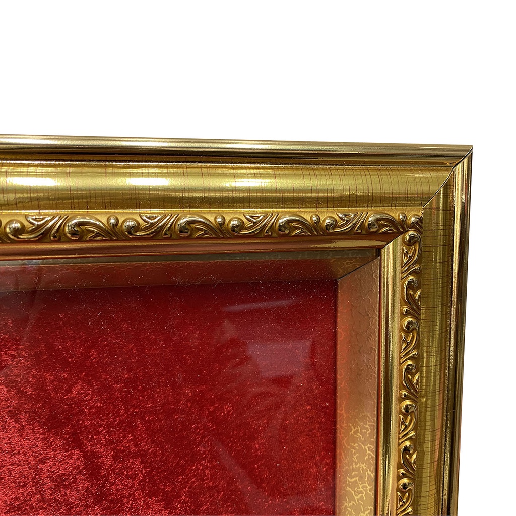 Khung Trưng Bày Huy Chương, Khung Huân Chương