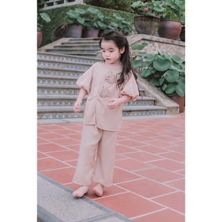 Đồ lam cho bé mẫu cúc thủ công