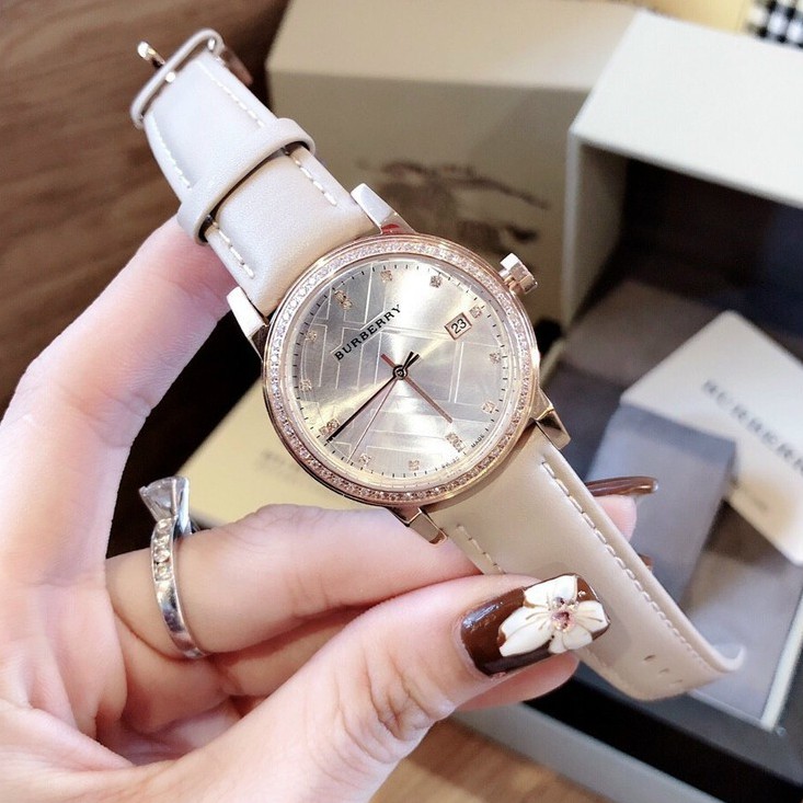 Đồng hồ nữ Burberry dây da cao cấp, viền đính đá, tặng box thẻ bảo hành 12 tháng - Đồng hồ BBR (burbery) MTP-STORE MTP-S