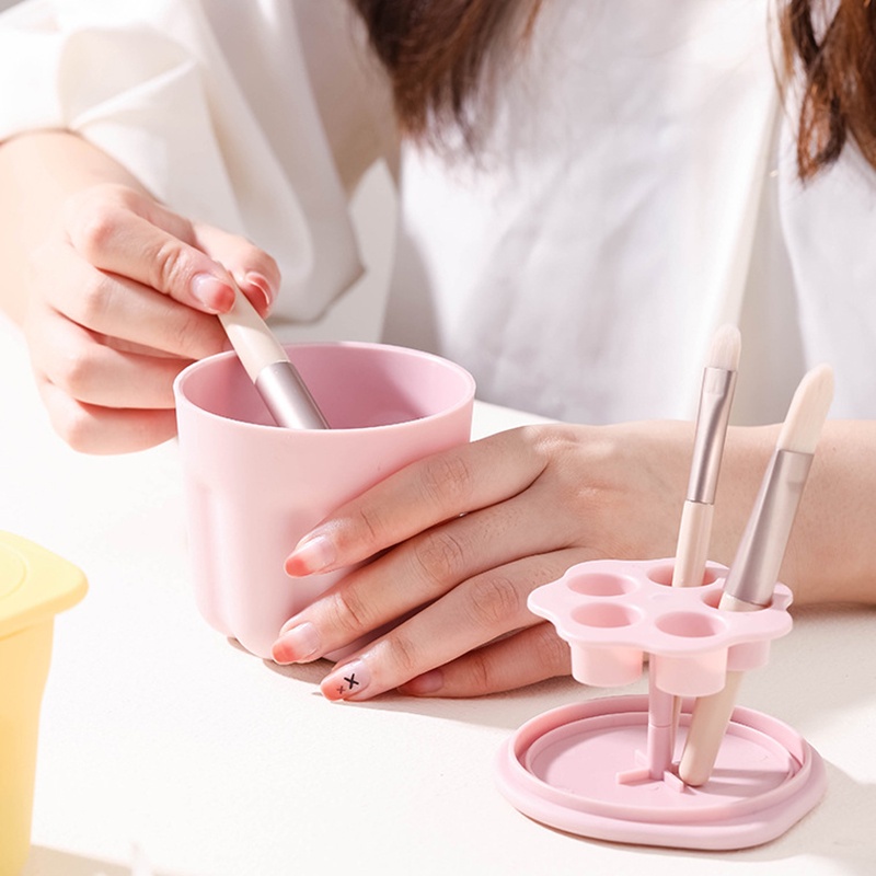 Hộp Làm Sạch Cọ Trang Điểm Tiện Dụng