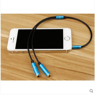 Dây chia từ jack 3.5 ly ra 2 lỗ tai nghe 3.5 ly