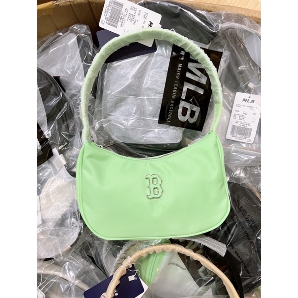 Túi mlb kẹp nách