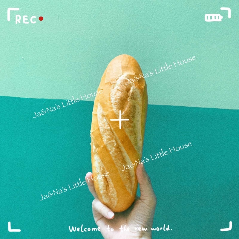 (SHIP HOẢ TỐC Q 10) Bánh mì không Việt Nam
