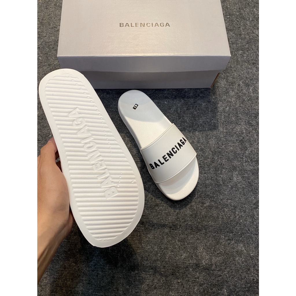 Dép Balenciaga Trắng Bản Chuẩn