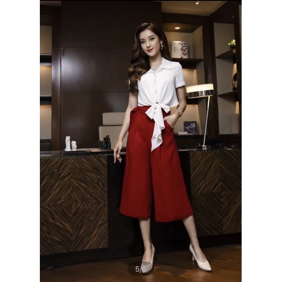 Sixdo newtag áo sơ mi lụa trắng mới nguyên tag M/L