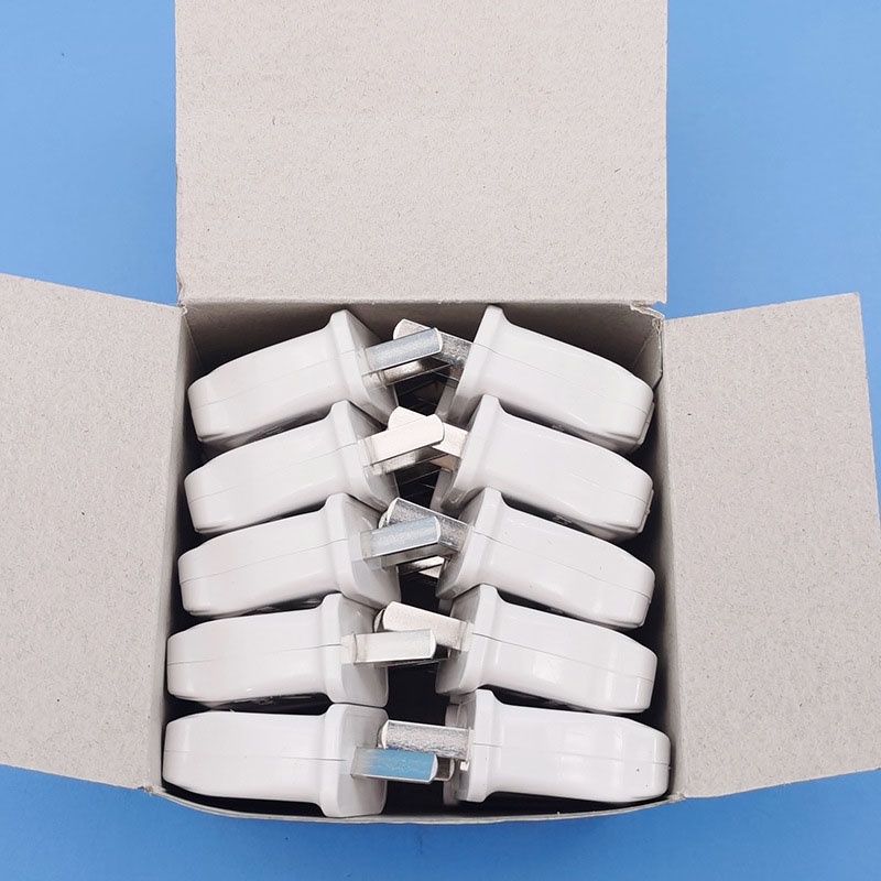 Phích Cắm Điện Chịu Tải 16A - 250V - Chống Va Đập, Chống Cháy An Toàn Công Suất Lớn - PCD01 - Gia Dụng Tý Tẹo