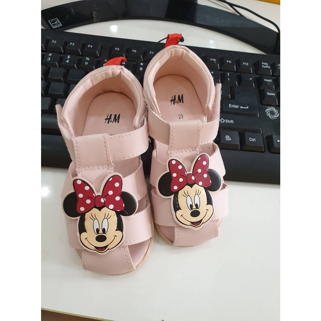 Sandal bé gái hồng mickey